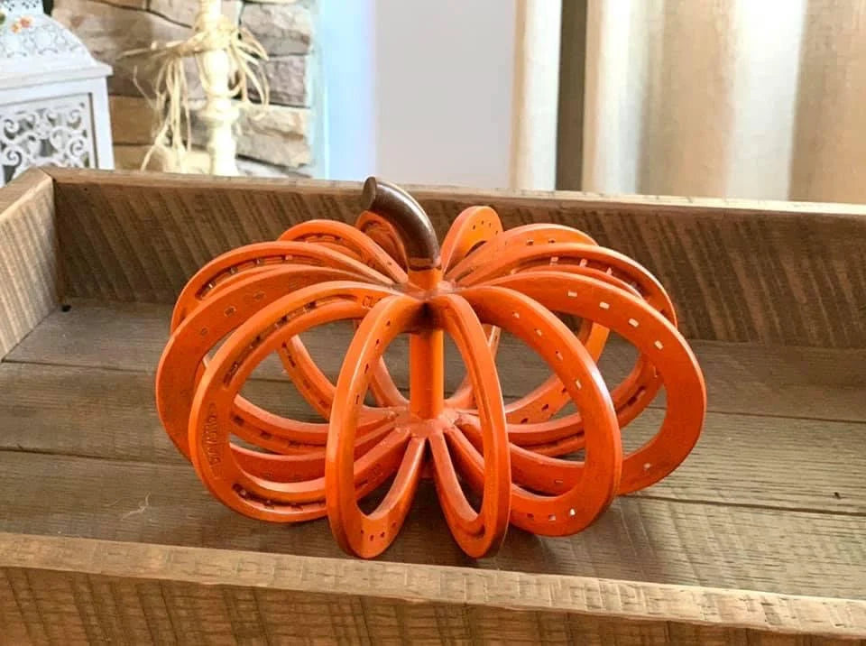 Horse shoe Pumpkin
