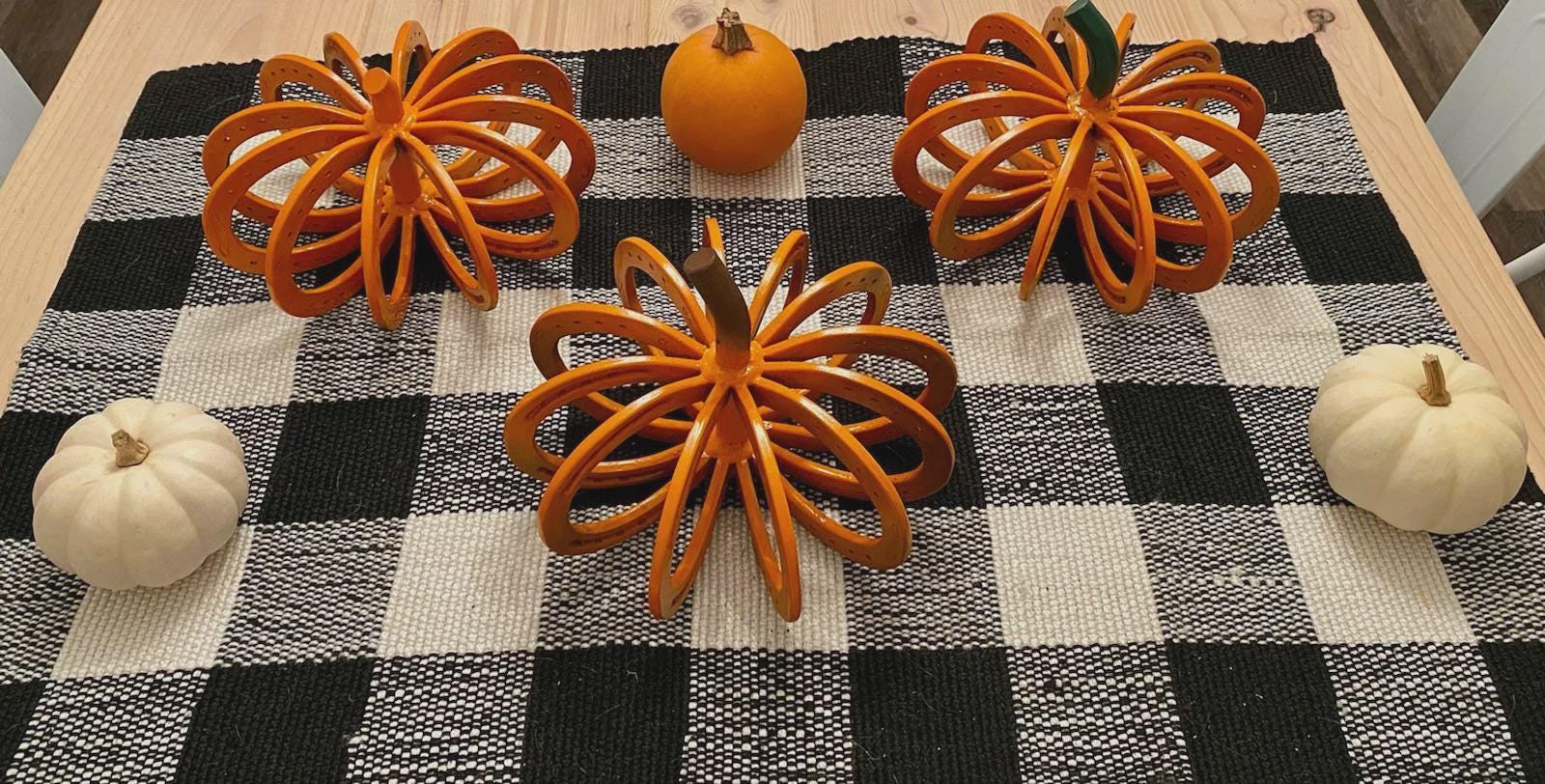 horse shoe pumpkin